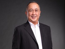 Dirut BNI Royke Tumilaar Raih Penghargaan CEO of The Year 2024