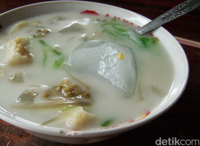 Es Batil Bulubrangsi Lamongan