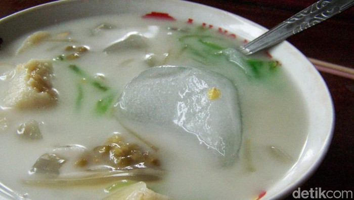 Es Batil Bulubrangsi Lamongan