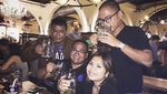 Kedekatan Fritz Hutapea bersama Keluarga dan Kekasih saat Makan Bareng