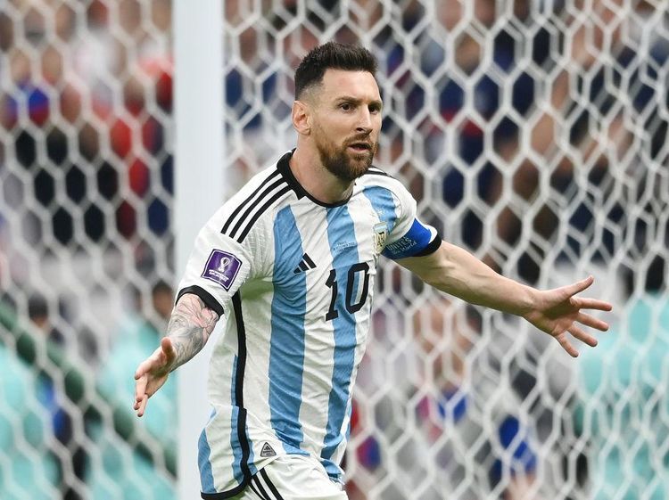 Gol Messi-Di Maria Bawa Argentina Ungguli Prancis di Babak Pertama