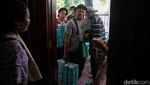 Korban Kebakaran Manggarai Ngungsi di Kantor Karang Taruna