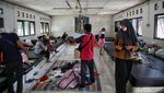 Korban Kebakaran Manggarai Ngungsi di Kantor Karang Taruna