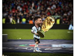 Final Piala Dunia 2022 Nanti Malam! Netizen Edit Messi Angkat Trofi