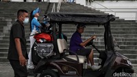Seluruh fasilitas Driving Range Sedayu Indo Golf, dapat dinikmati setiap hari dari pukul 5.30 wib sampai pukul 21.00 wib. Selain untuk para pegolf di Jakarta Utara, Sedayu Indo Golf The Links ini juga dipersembahkan untuk para pegolf dari luar kota, dan pula dari luar negeri.