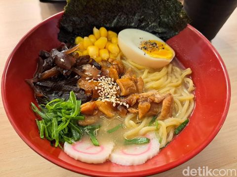 Menu ramen kedai di Bandung