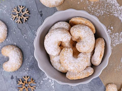 Resep Kue Almond Bulan Sabit