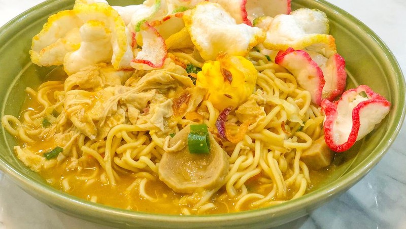 Resep Mie Nyemek Sederhana, Pakai Mie Instan Lebih Praktis!