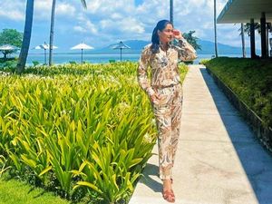 Mengintip Serunya Aktivitas Titi Kamal di Banyuwangi