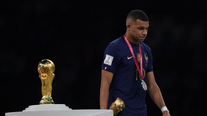 LUSAIL CITY, QATAR - DECEMBER 18: Kylian Mbappe of France reacts after the FIFA World Cup Qatar 2022 Final match between Argentina and France at Lusail Stadium on December 18, 2022 in Lusail City, Qatar. (Photo by Khalil Bashar/Jam Media/Getty Images)
