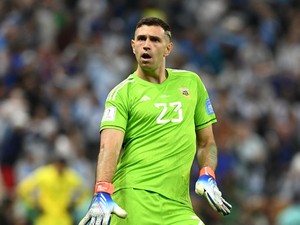 Sikap Emiliano Martinez Menyedihkan!