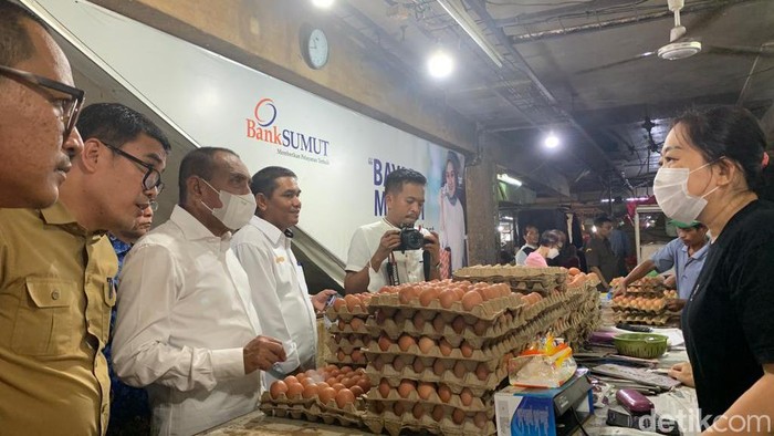 Gubsu Edy Rahmayadi di Pasar Petisah Medan (Kartika Sari/detikSumut)