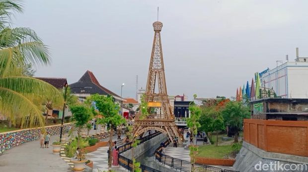 ikon wisata dunia di kota madiun