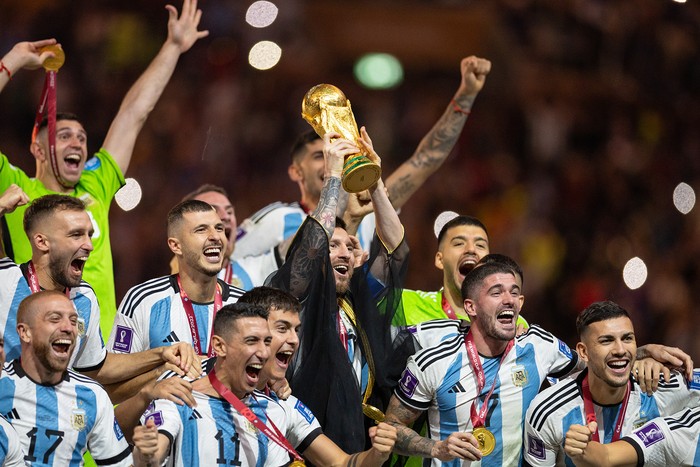 Argentina menjuarai Piala Dunia 2022 dan membawa pulang trofi beserta uang hadiah US$ 42 juta. Lalu berapa sih besaran hadiah Piala Dunia sebelum-sebelumnya?