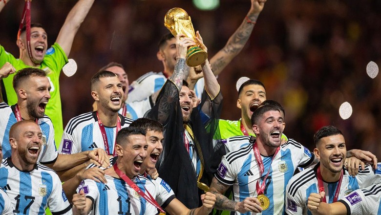 Ini Daftar Hadiah Juara Piala Dunia dari Waktu ke Waktu Argentina menjuarai Piala Dunia 2022 dan membawa pulang trofi beserta uang hadiah US$ 42 juta. Lalu berapa sih besaran hadiah Piala Dunia sebelum-sebelumnya?