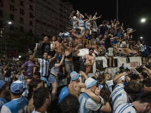 Argentina Juara Piala Dunia, Pesta Pora di Tengah Krisis yang Menggila