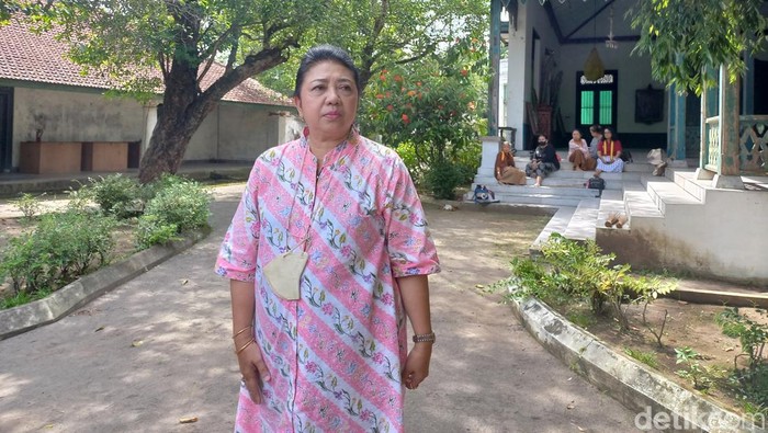 Ketua Lembaga Dewan Adat (LDA) Keraton Solo GKR Koes Moertiyah, Senin (19/12/2022).