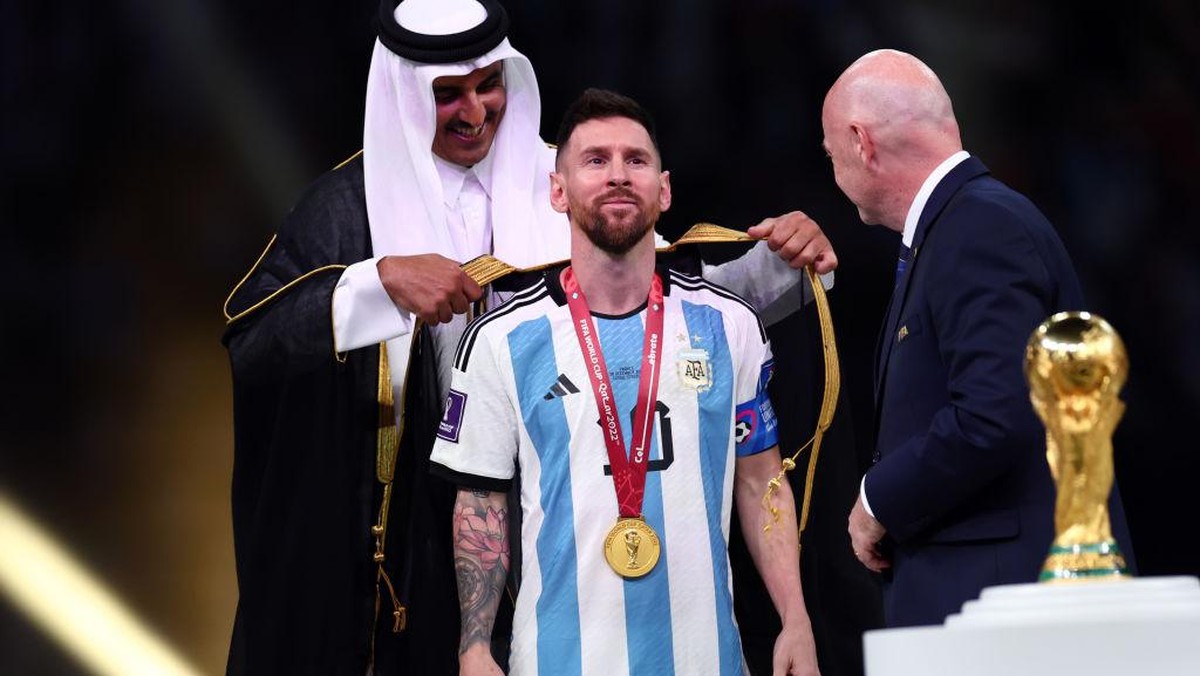Lionel Messi membawa Argentina juara Piala Dunia 2022. (Foto: Getty Images/Amin Mohammad Jamali)