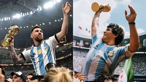 Mirip! Ini Momen-momen Maradona dan Messi dengan Trofi Piala Dunia