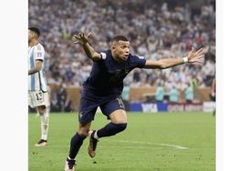 Meme Kocak Kylian Mbappe Dikira Raul Lemos Bikin Ngakak