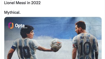 Maradona dan Messi sama-sama trengginas di Piala Dunia 1986 dan 2022. Keduanya menciptakan banyak peluang dan mencetak lebih dari 5 gol. Foto: Twitter