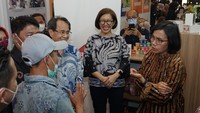 Kolaborasi yang dilakukan, yaitu pembinaan UMKM di wilayah Puncak Dua, Kabupaten Bogor, Jawa Barat yang fokus pada pengembangan sektor pertanian dengan komoditas hortikultura, seperti buah-buahan dan sayur-sayuran. Hal tersebut sejalan dengan semangat kita semua dalam memperkuat ketahanan pangan. LPB beperan sebagai manager program, motivator dan konsultan mendampingi UMKM di wilayah tersebut secara rutin dan konsisten.