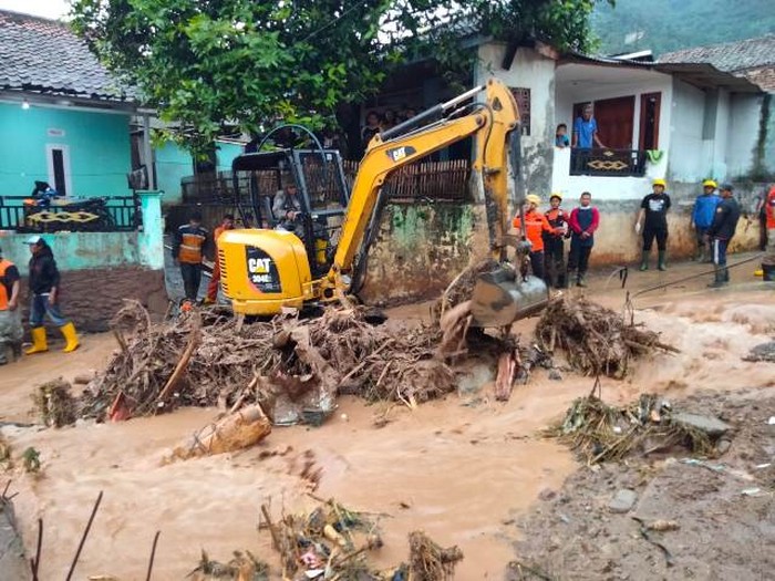 Normalisasi Sungai Cisurupan