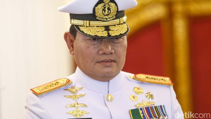 Laksamana Yudo Margono resmi menjadi Panglima TNI. Laksamana Yudo Margono dilantik sebagai Panglima TNI oleh Presiden Joko Widodo (Jokowi) di Istana Negara, Senin (19/12/2022).