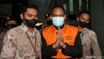 Potret Hakim Yustisial MA Edy Wibowo Diborgol dan Berbaju Tahanan