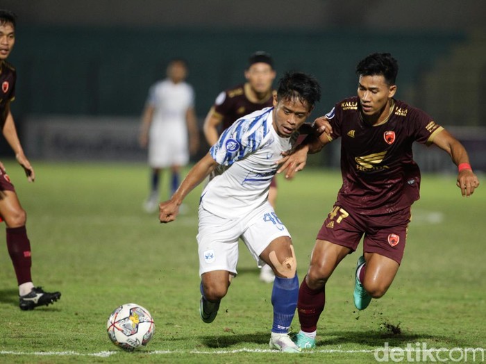 PSM Makassar vs PSIS Semarang di Stadion Sultan Agung, Bantul, DIY, Senin (19/12/2022).