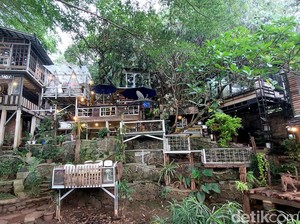 Populer: Nongkrong di Kafe Tangsel Milik Artis dengan View KRL Lalu Lalang