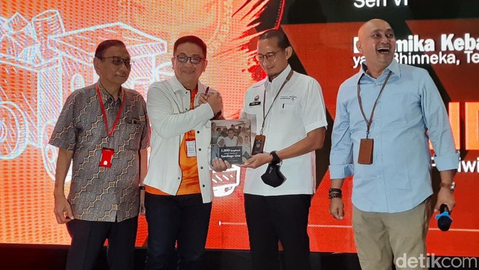 sandiaga uno