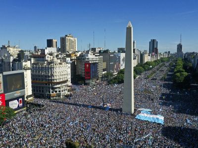 Penampakan Ibu Kota Argentina dari Udara Penuh Sesak Lautan Manusia