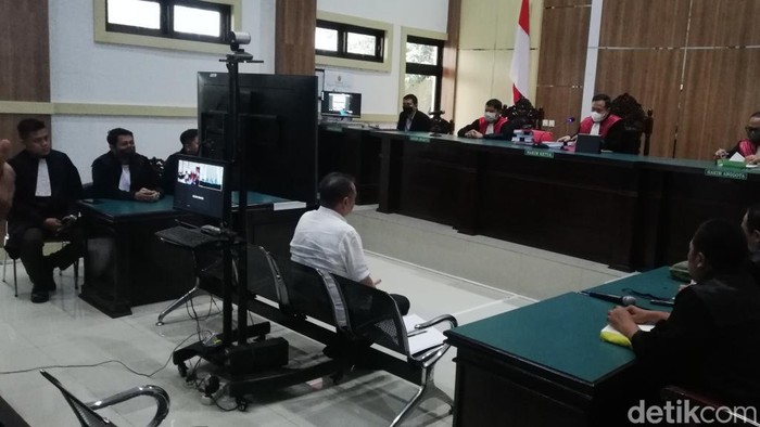 sidang tambang ilegal pasuruan