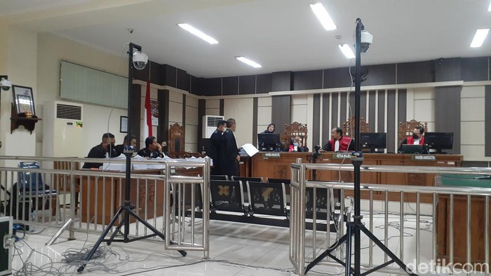 Sidang tuntutan pemberi suap eks Bupati Pemalang Mukti Agung Widodo, di Pengadilan Tipikor Semarang, Senin (19/12/2022).