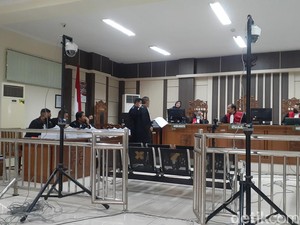 4 Pejabat Pemalang Penyuap Bupati Dituntut 2 Tahun Penjara