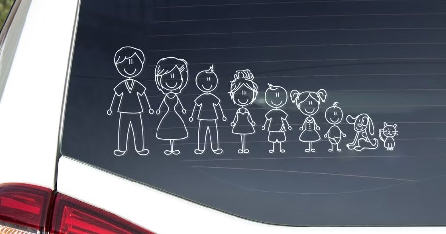 Stiker Happy Family di Kaca Mobil.