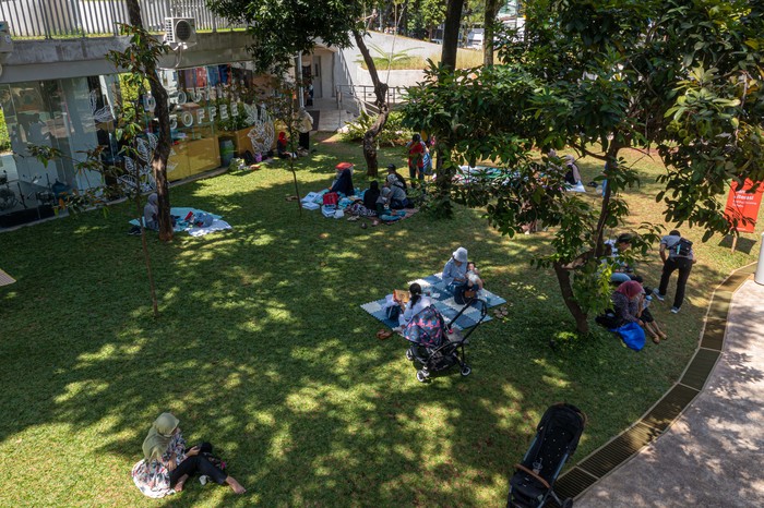 Taman Literasi Martha Tiahahu Blok M Jaksel