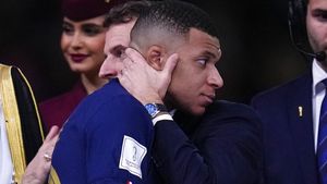 Sikap Dingin Mbappe Meski Diledek Habis-habisan Martinez