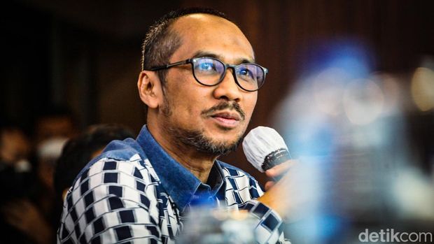 Abraham Samad Eks Ketua KPK Abraham Samad saat meluncurkan aplikasi CEK PEMILU di kantor ASA Indonesia, Jakarta Selatan, Selasa (20/12/2022).