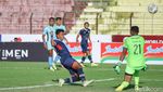 Madura United Bungkam Arema FC 2-0