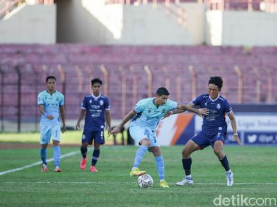 Madura United Bungkam Arema FC 2-0