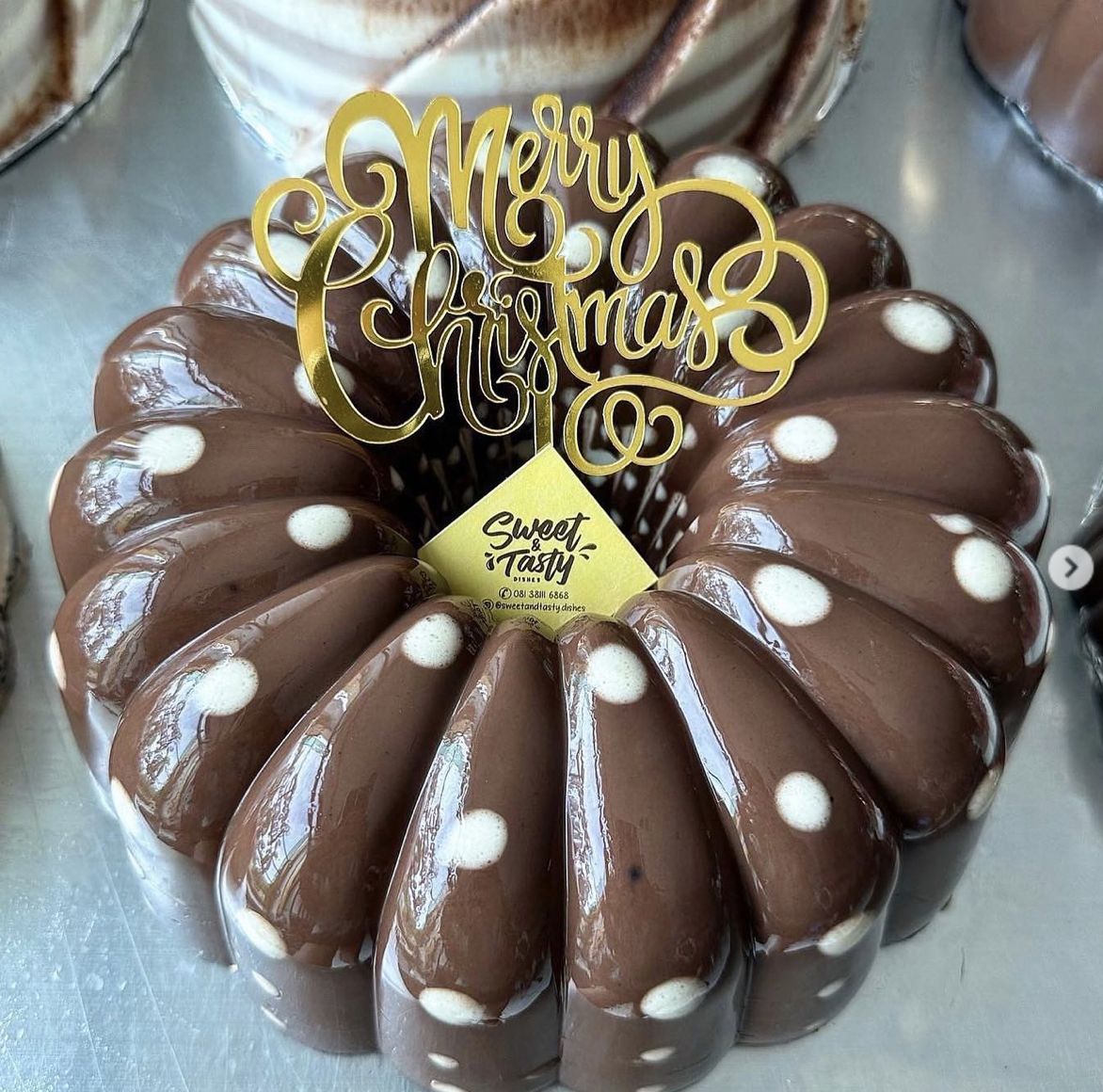 Cari Hampers Natal? Di 5 Tempat Ini Ada Puding hingga Pastel Tutup Enak
