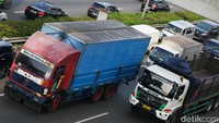 Lalu berlanjut pada libur tahun baru yaitu Jumat (30/12) pukul 00.00 s.d. Sabtu (31/12) pukul 12.00 waktu setempat.