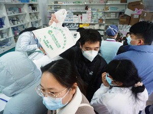 Ekonomi China Diobrak-Abrik Corona Lagi, RI Bisa Kena Getahnya