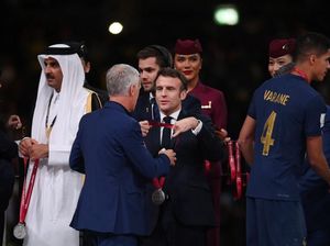 Presiden Prancis Minta Deschamps Bertahan