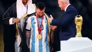 Dipakai Messi saat Angkat Piala Dunia 2022, Ini Fakta Jubah Arab Bisht