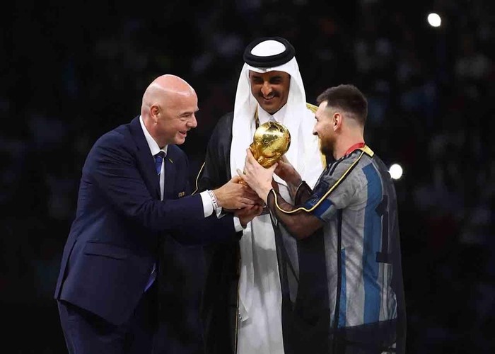 Fakta Jubah Arab Bisht Fakta Jubah Arab Bisht