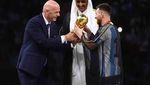 Dipakai Messi saat Angkat Piala Dunia 2022, Ini Fakta Jubah Arab Bisht