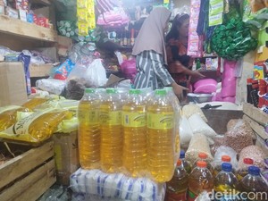 Harga Sejumlah Sembako di Surabaya Terus Naik, Stok Migor Minyakita Menipis